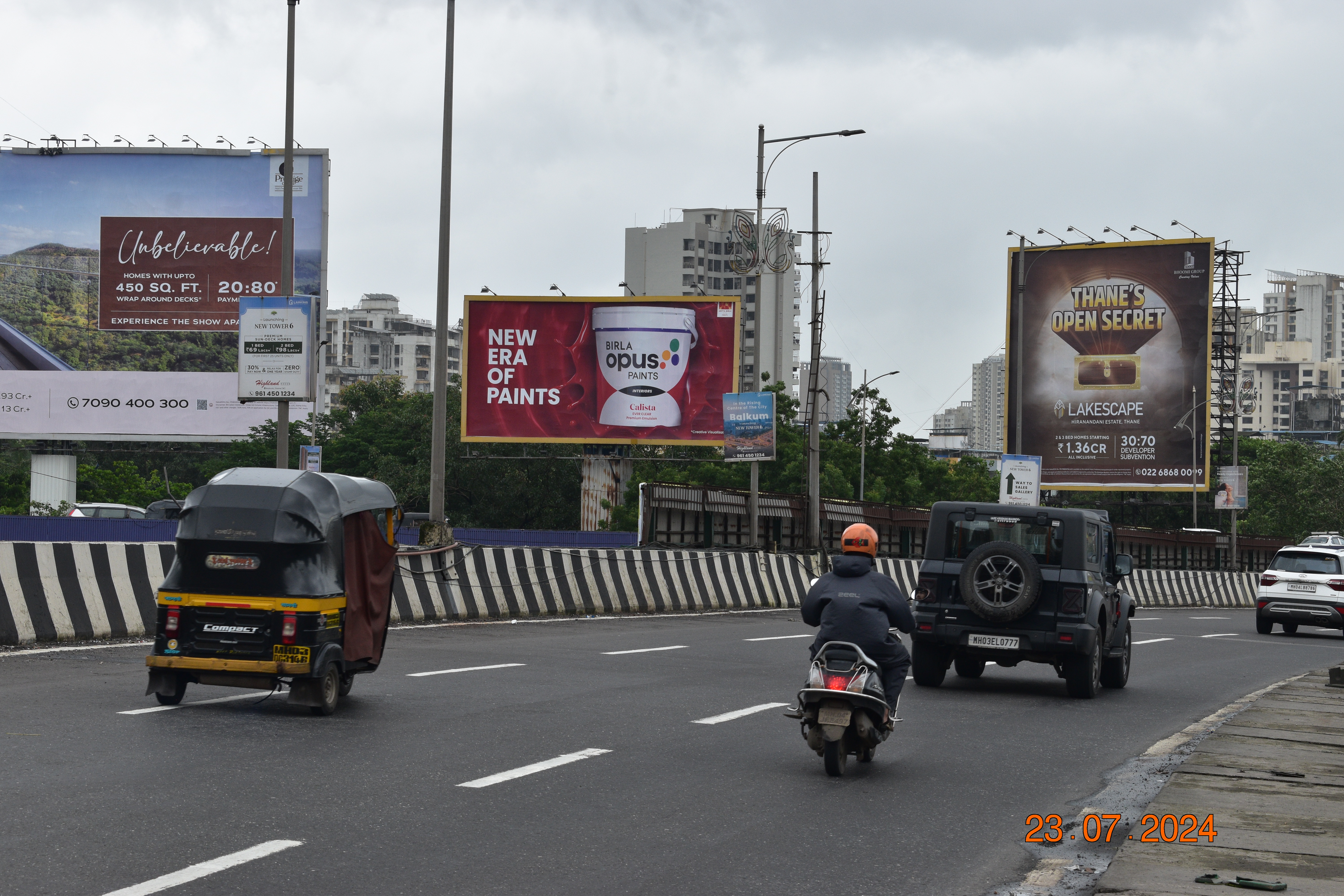 Majiwada Flyover hoarding
